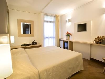 Country Hotel Borromeo Пескьера-Борромео Экстерьер фото